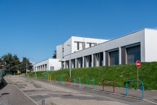 Réhabilitation d&rsquo;une école et implantation d&rsquo;une crèche